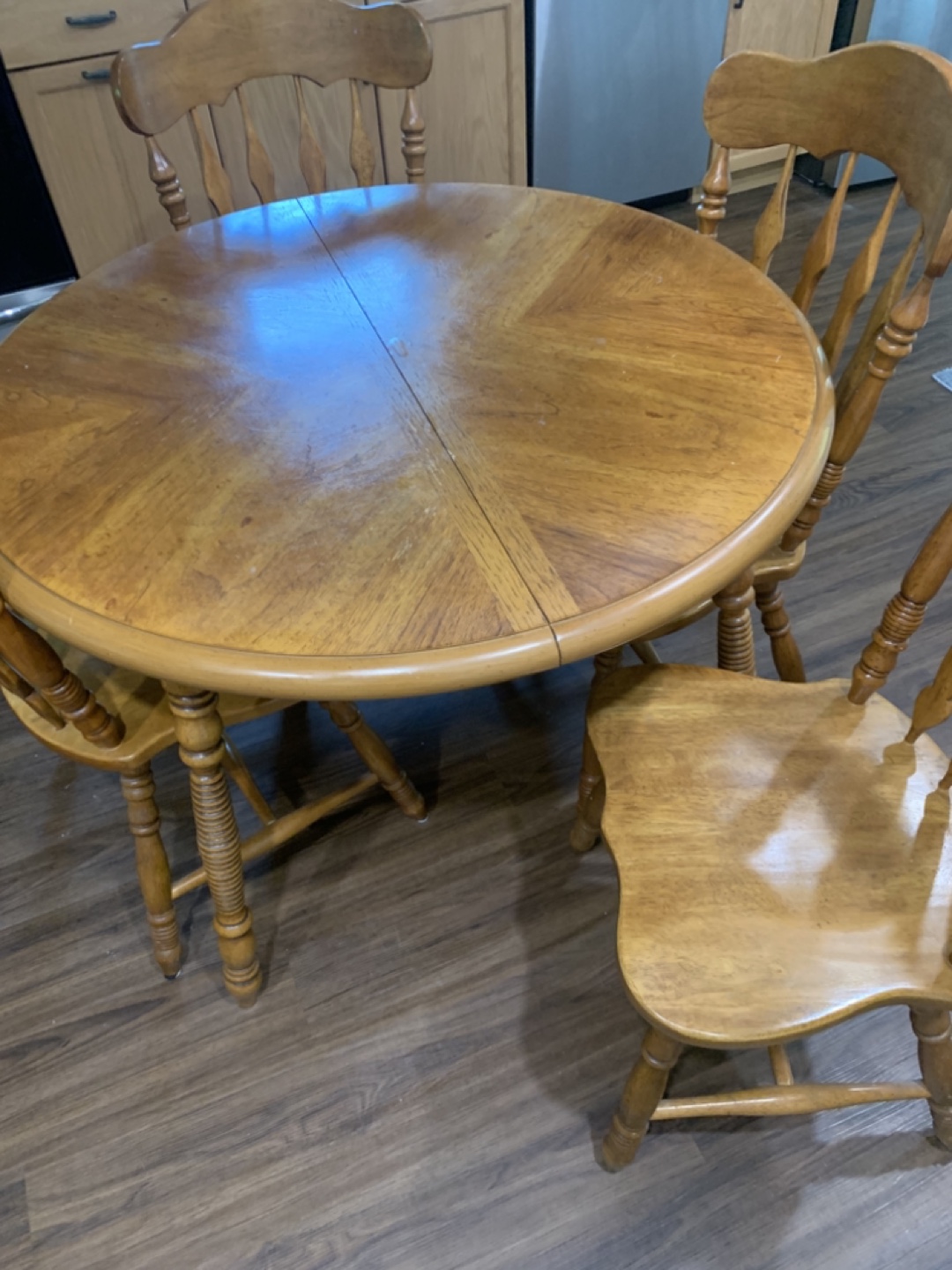 Dining room table & 4 chairs