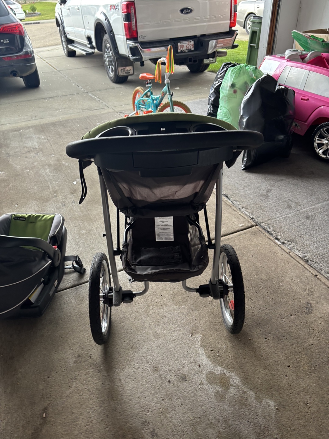 Graco Infant car seat and stroller - photo 5