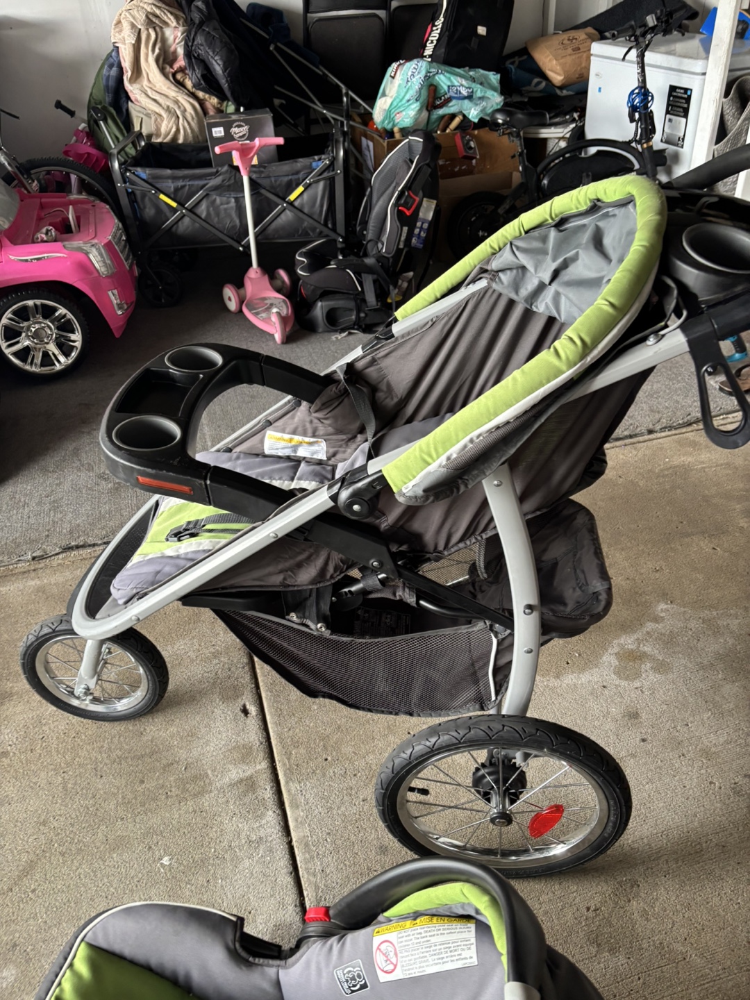 Graco Infant car seat and stroller - photo 4