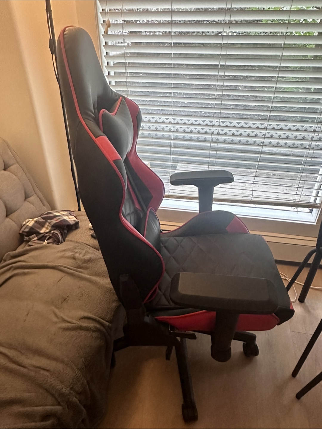 Gaming Chair - Black and Red - photo 2