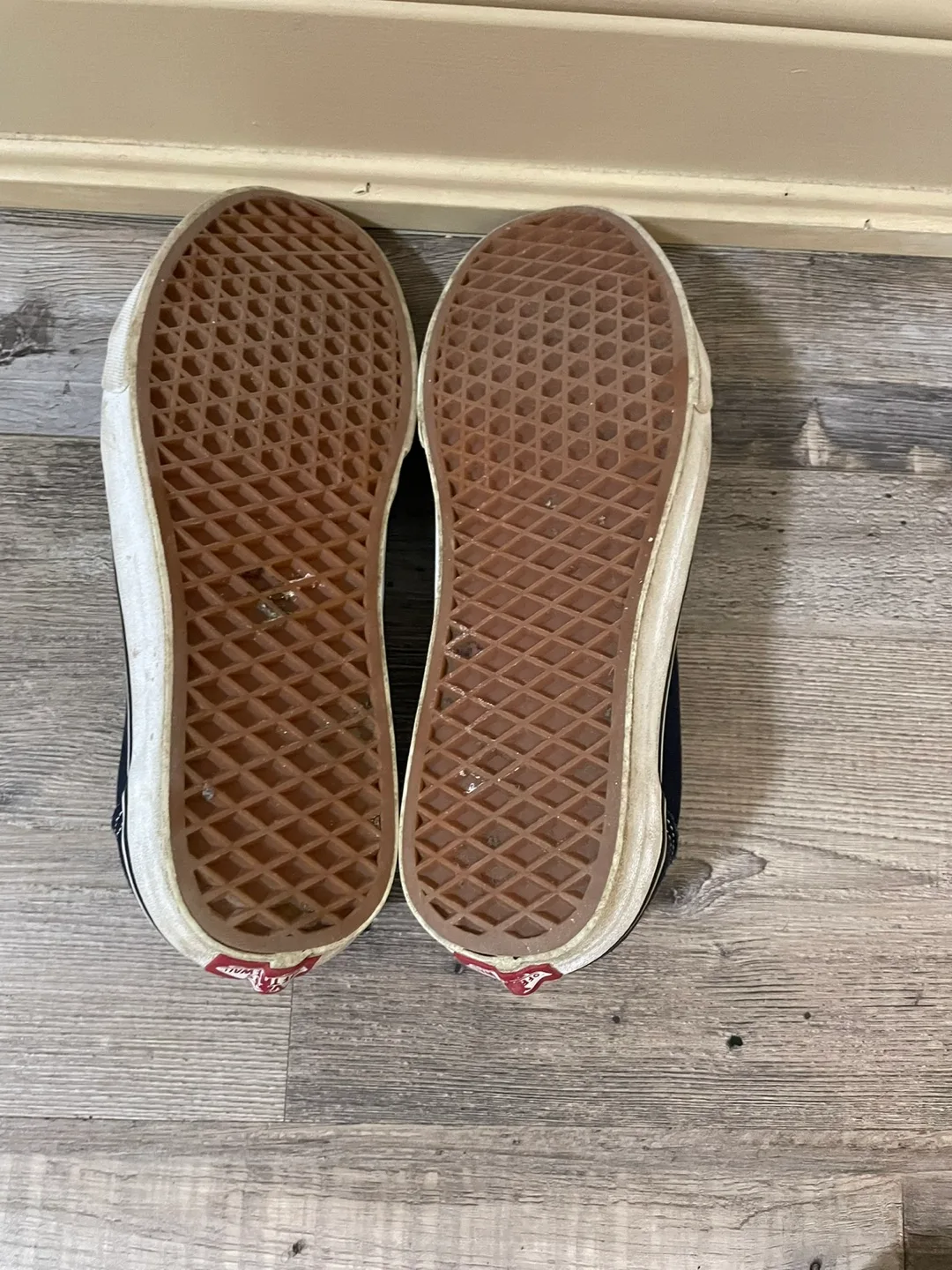 Vans Old Skool Sneakers - Size 9.5 image indicator(5)