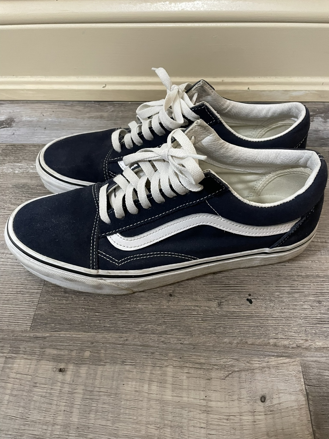 Vans Old Skool Sneakers - Size 9.5 - photo 2