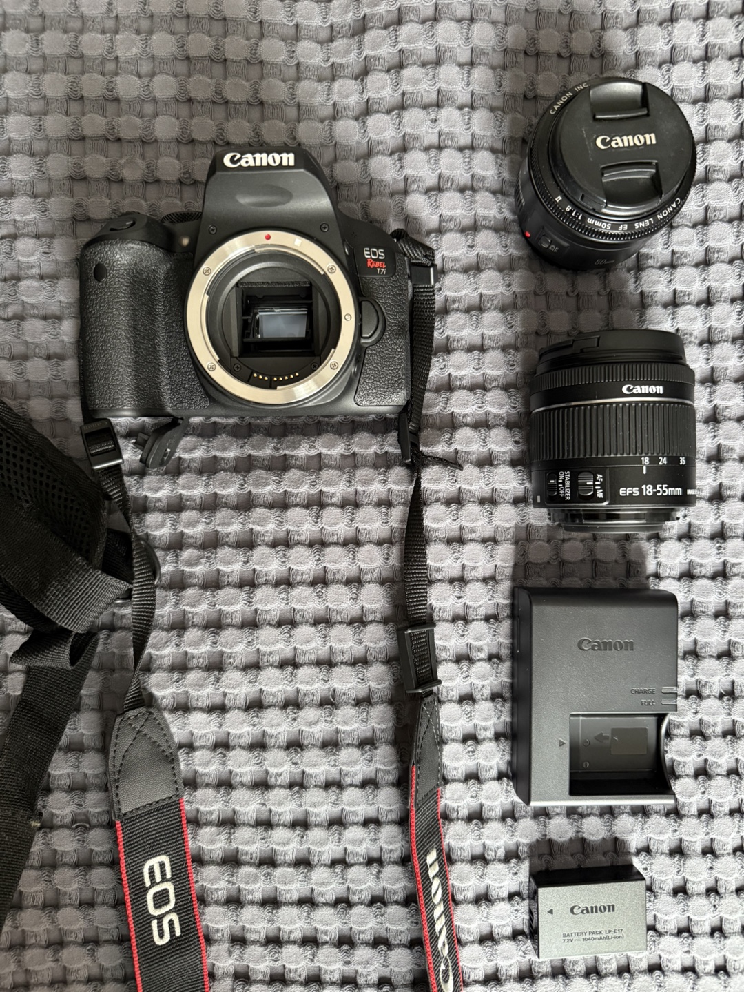 Canon EOS Rebel T7i Camera Kit - photo 2