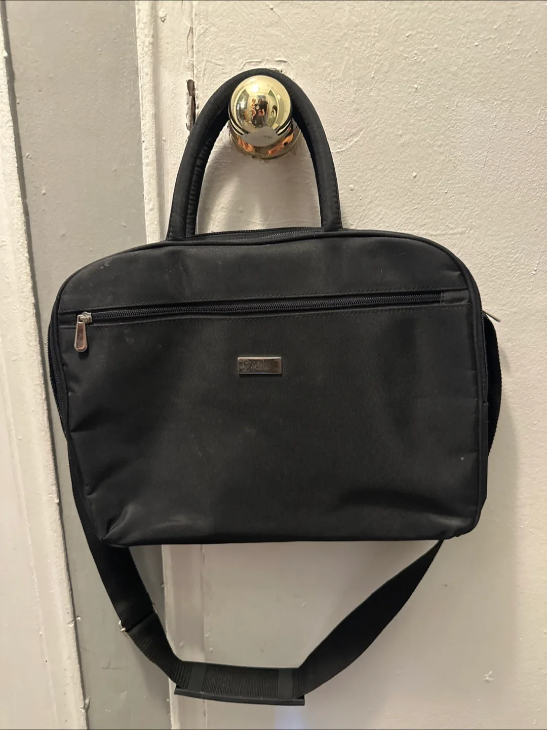 Black laptop case thumbnail