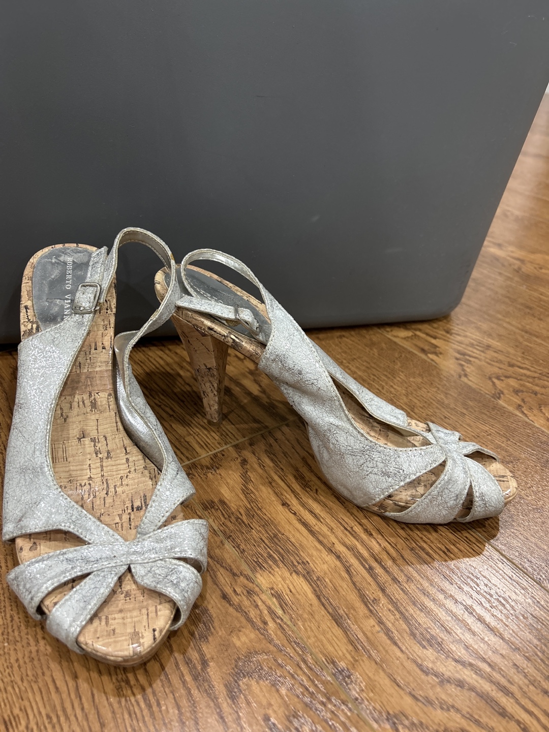 Roberto Vianni Silver Heels