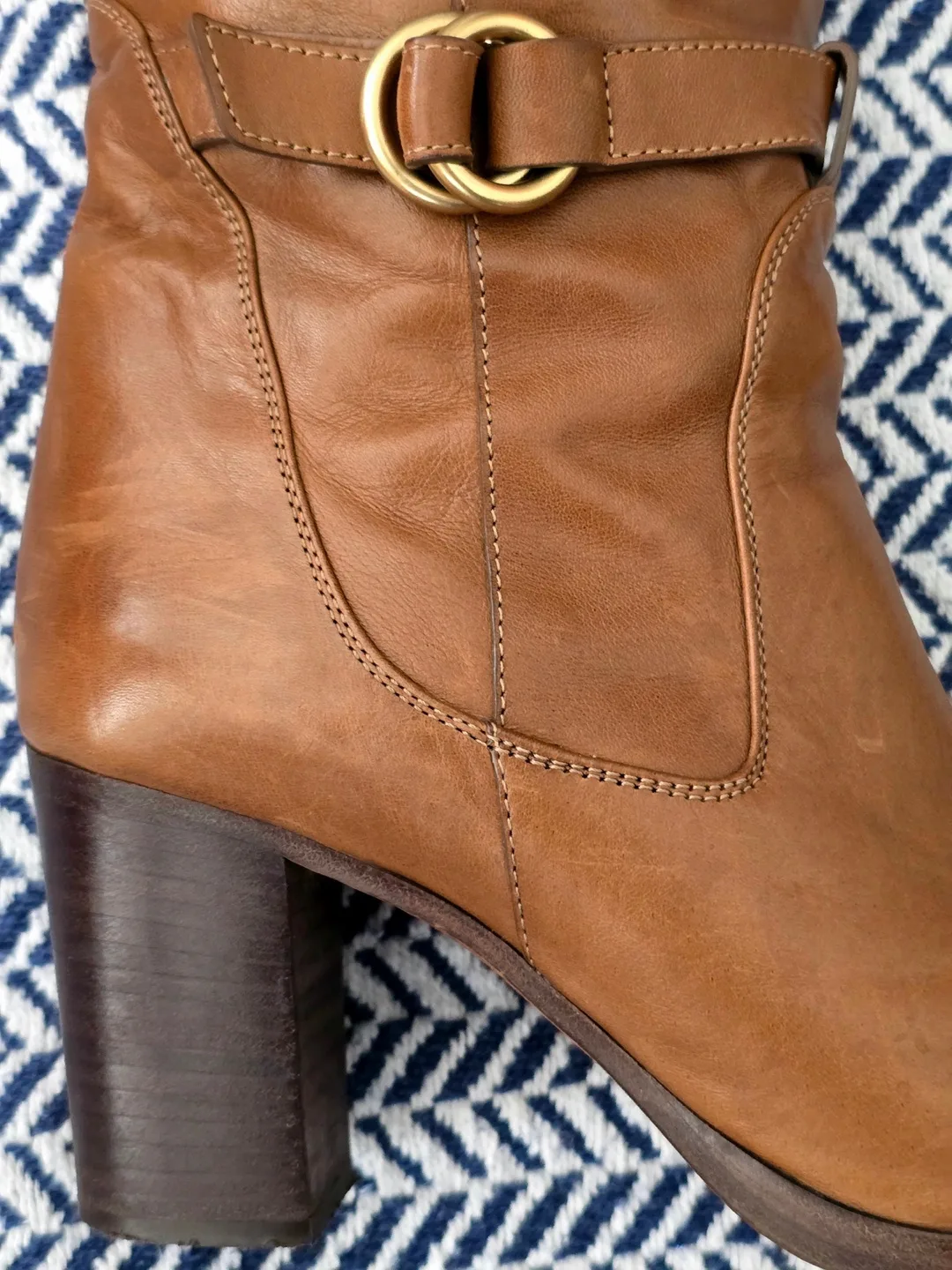 Chloé Tan Leather Knee High Boots image indicator(3)