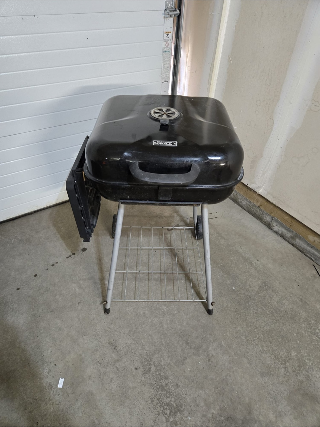 Charcoal BBQ Grill