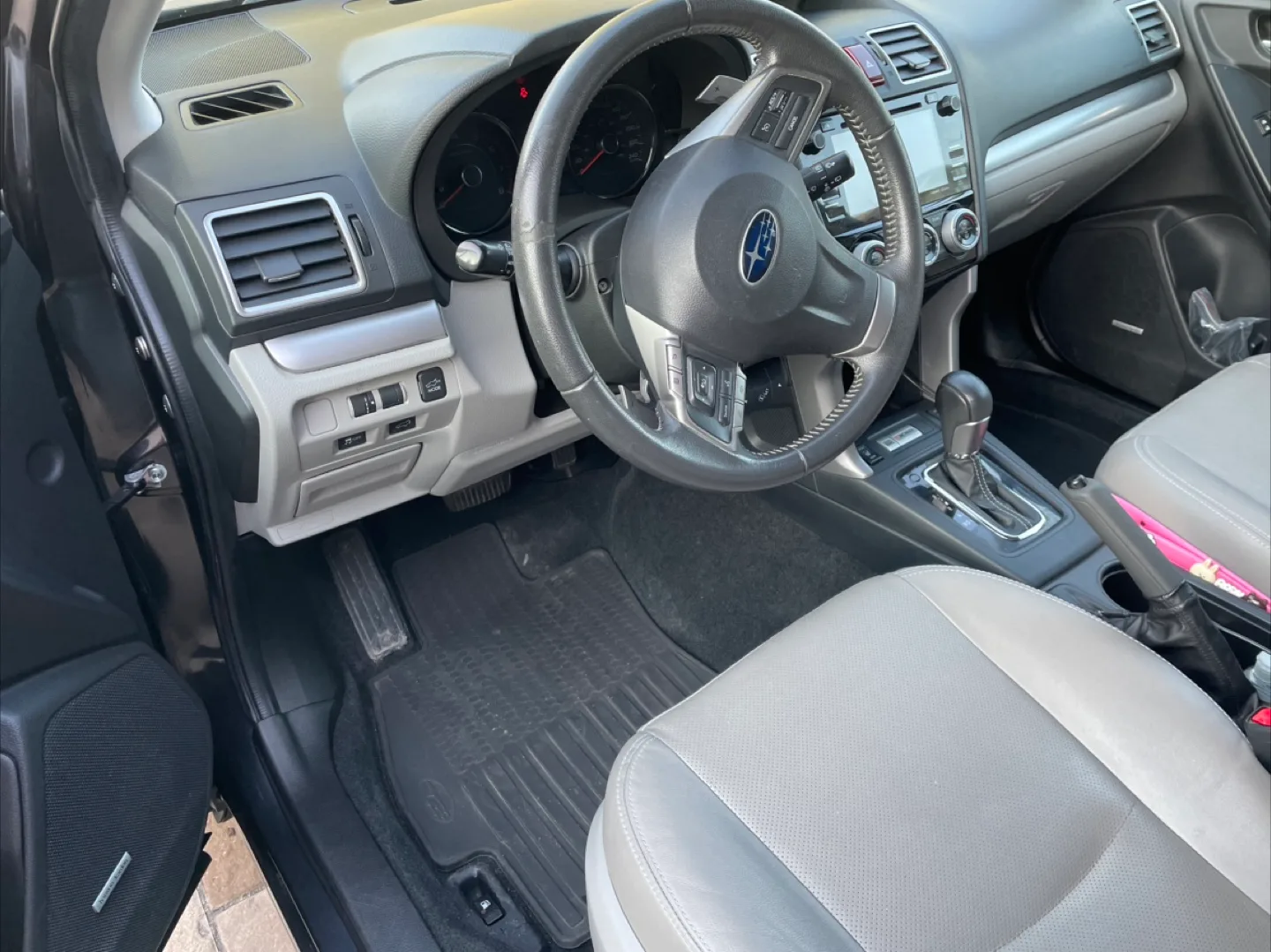 2016 Subaru Forester 2.5L SUV image indicator(6)