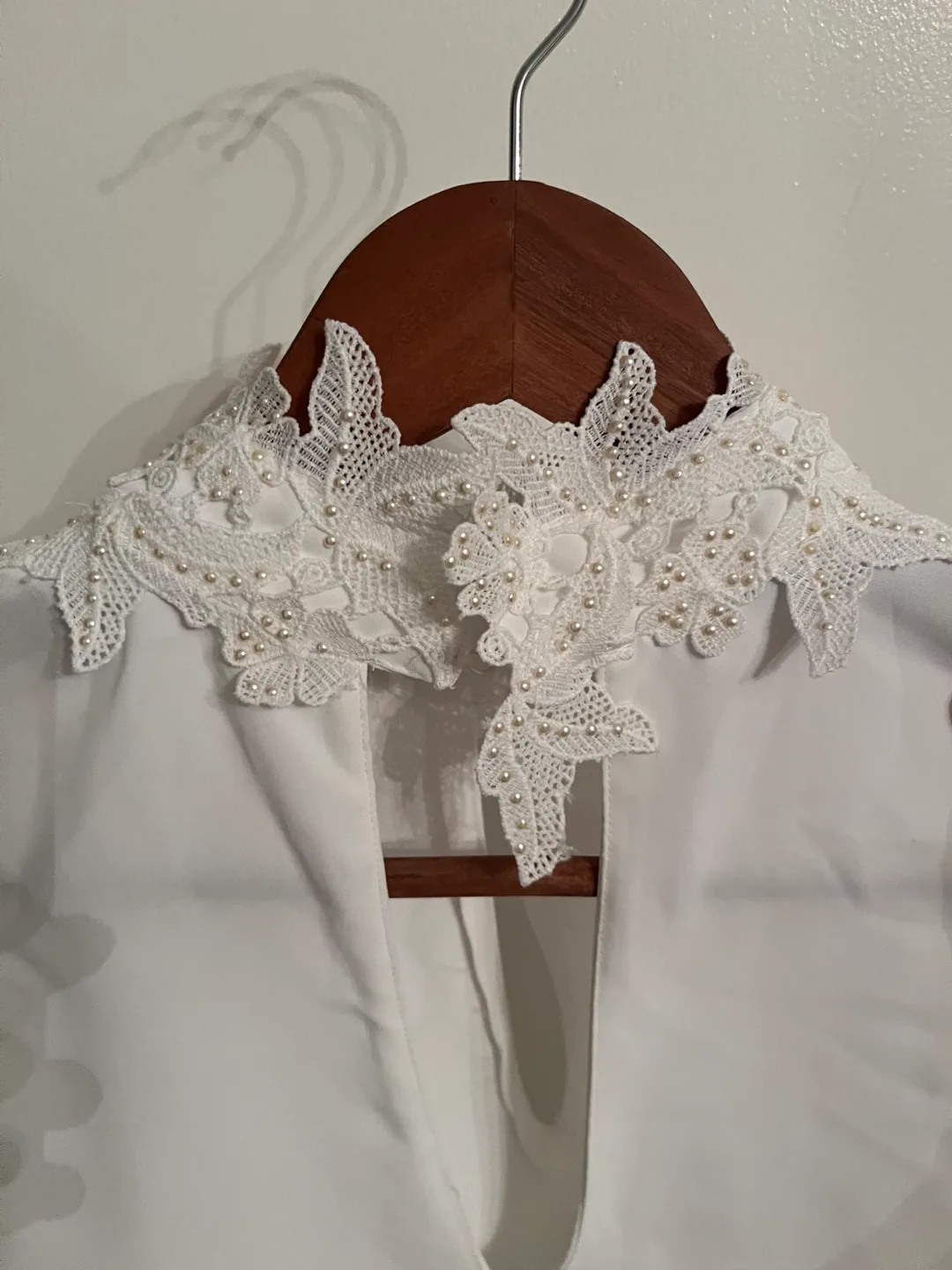 Zara White Lace Collar Blouse image indicator(4)