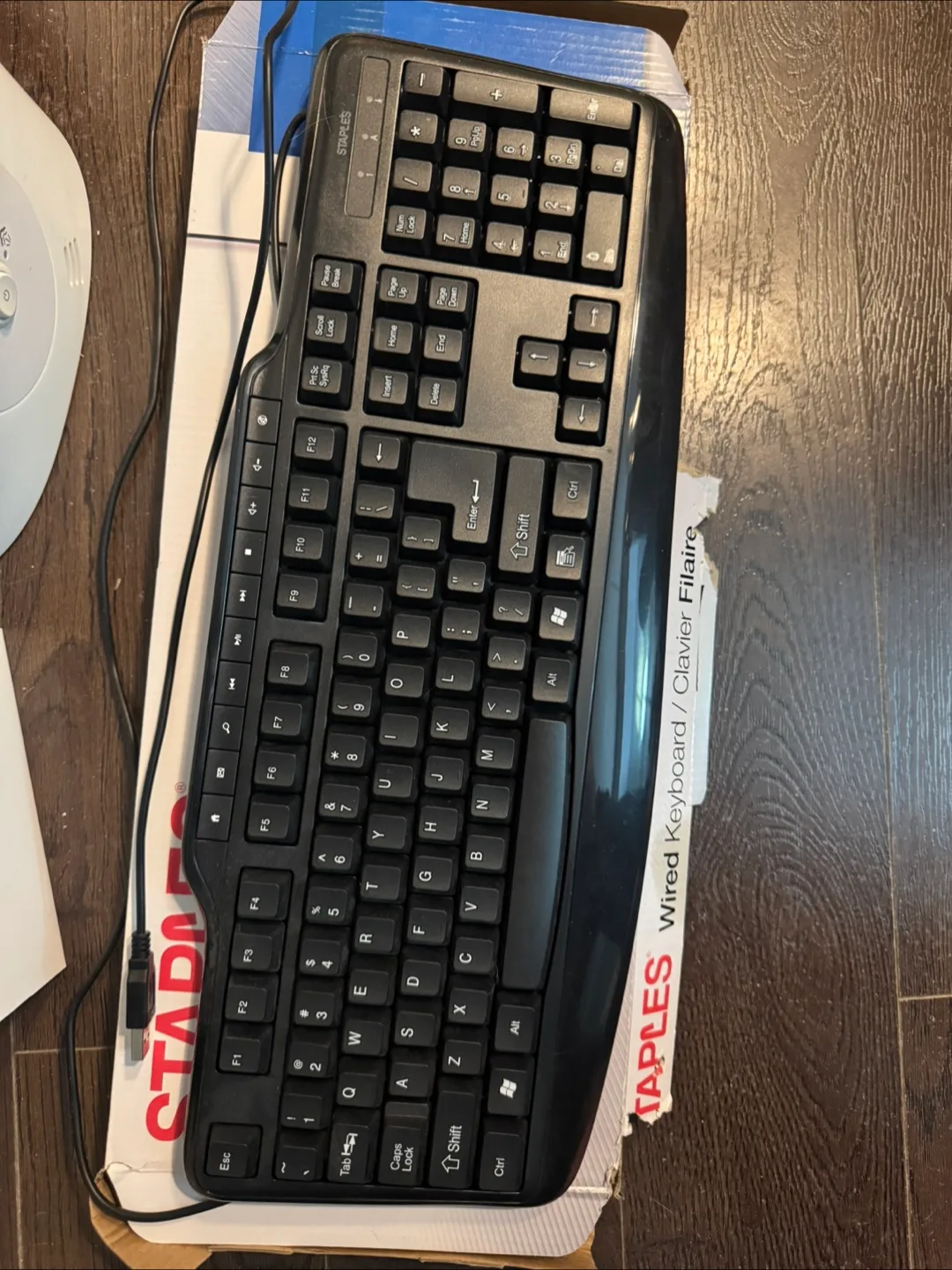 Wired ergonomic keyboard thumbnail