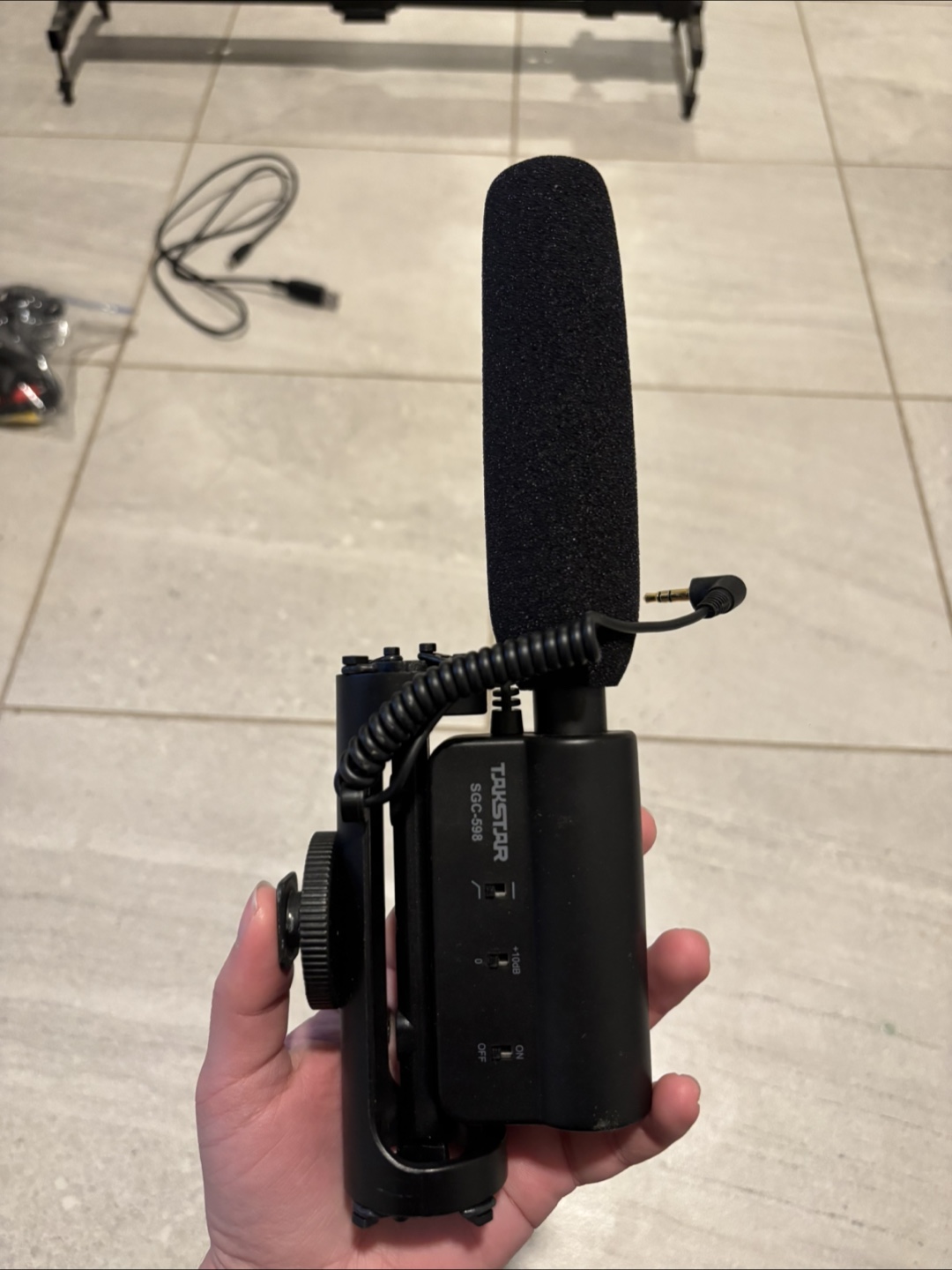 Takstar SGC-598 Shotgun Microphone for DSLR/Video Recording