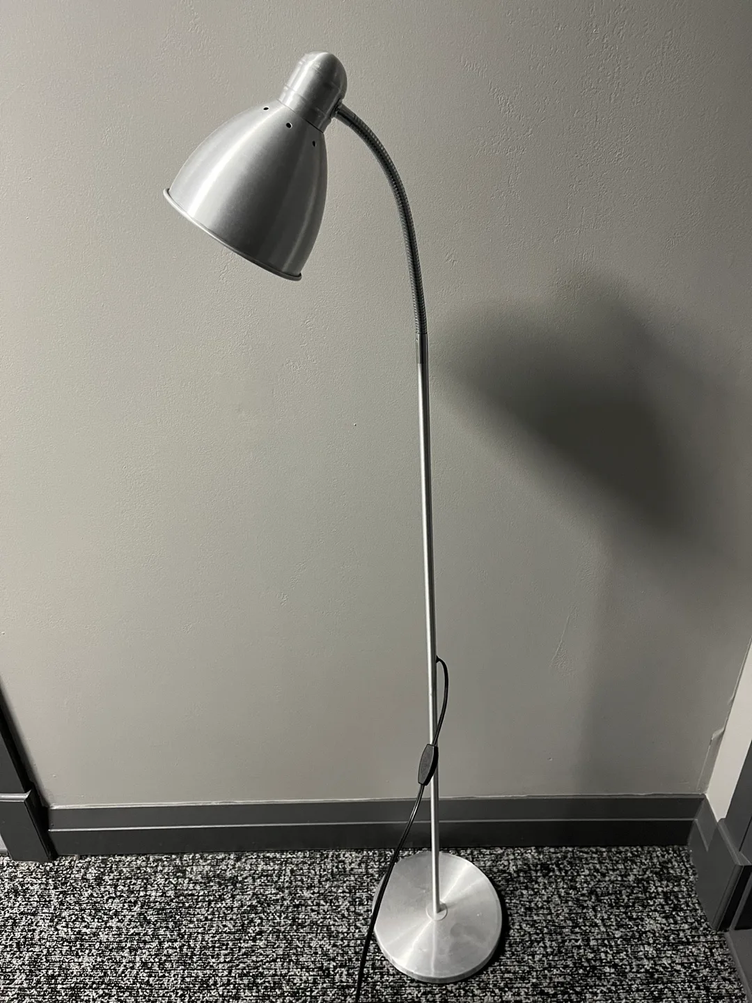 Floor Lamp thumbnail