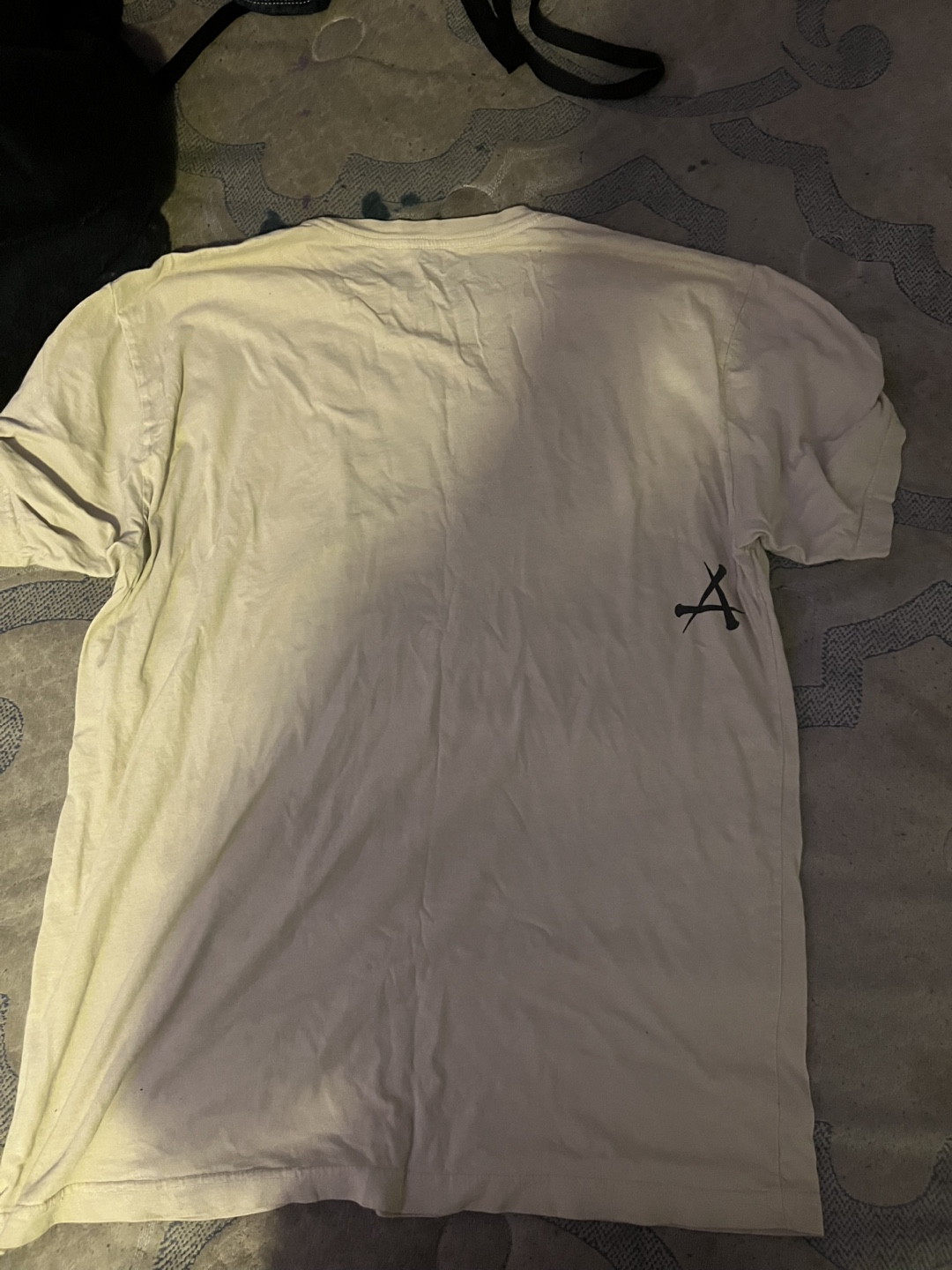 2XL affliction graphic tee fits like large - photo 3