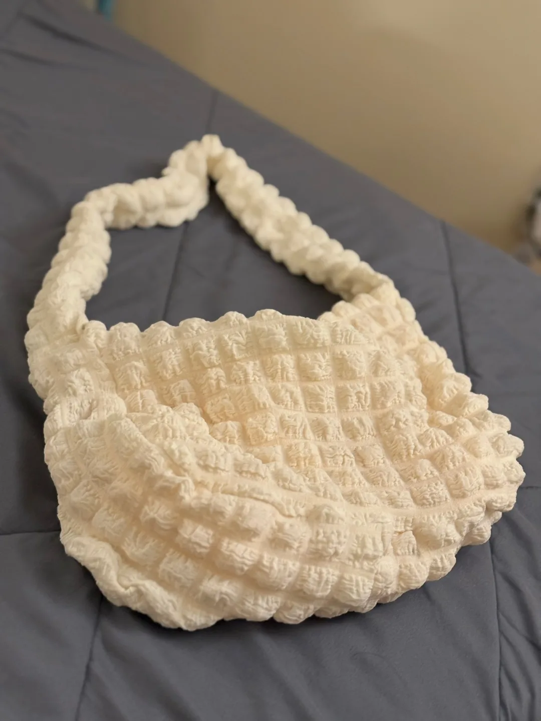 Creamy Textured Shoulder Bag thumbnail