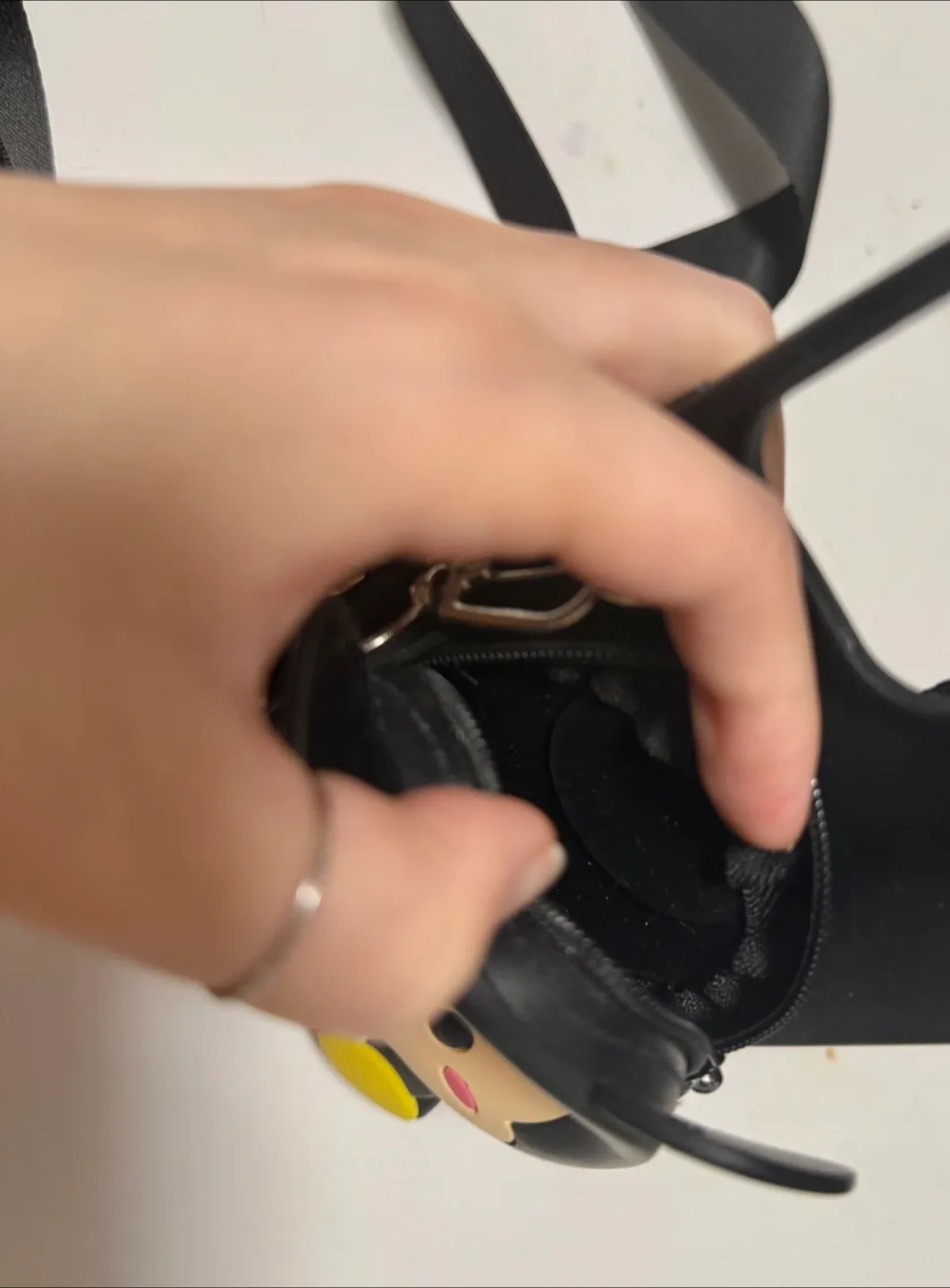 Mickey Mouse Phone Case +screen protector image indicator(3)