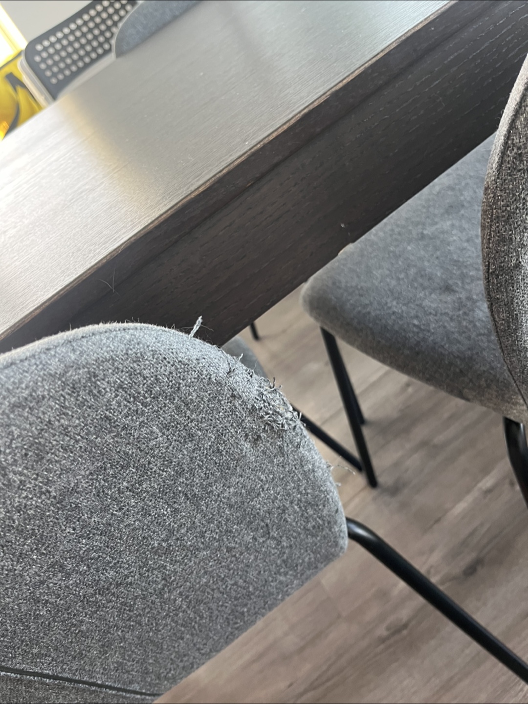 Extendable Dining table with 4 chairs - photo 2