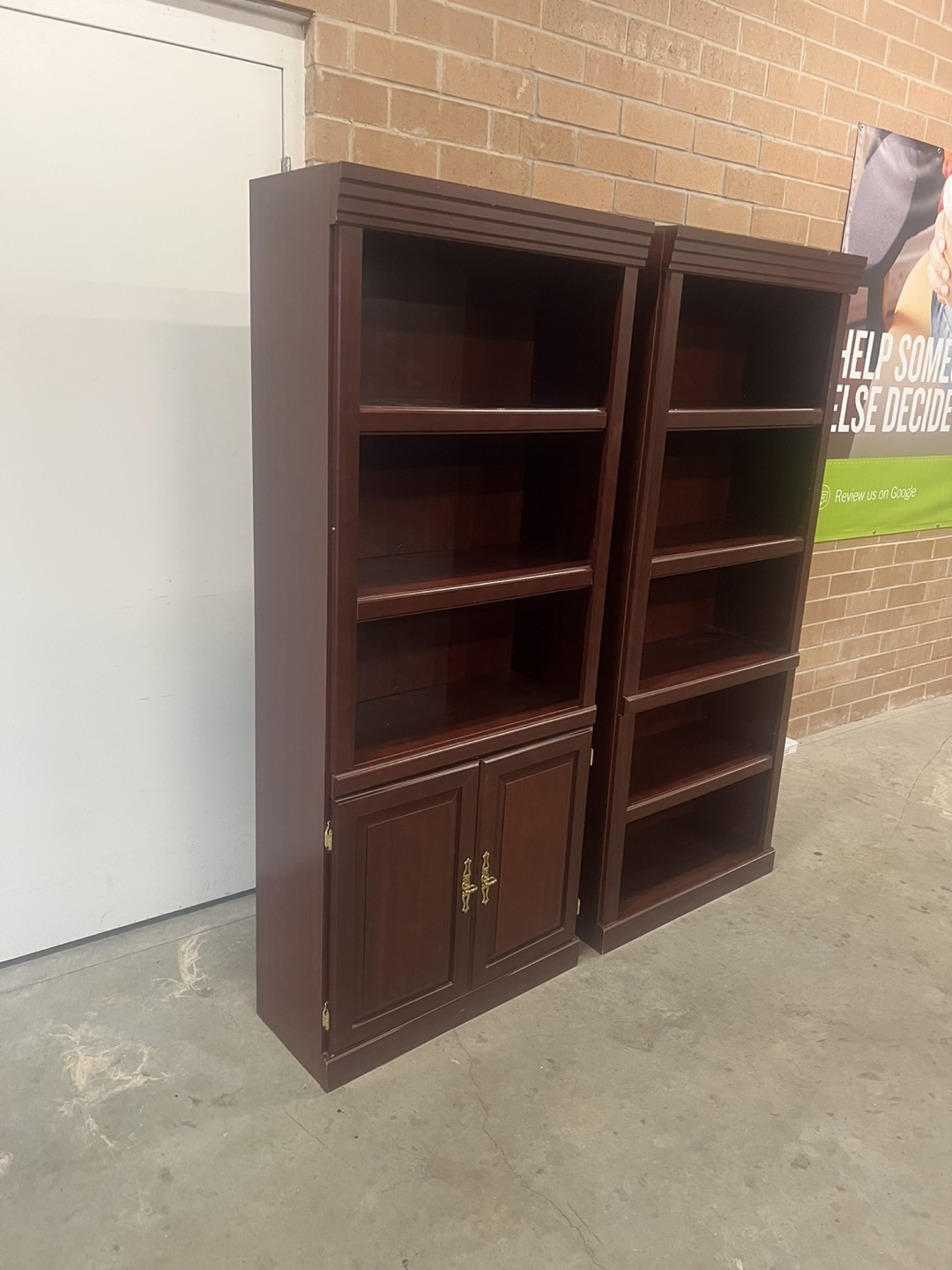 Set of 2 Bookcases - photo 3