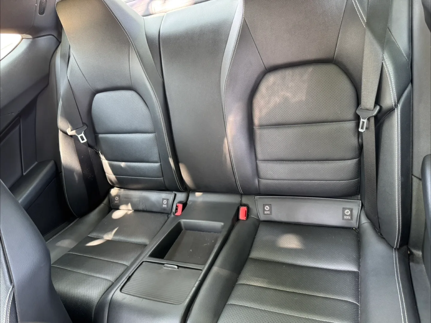 2015 Mercedes-Benz C-Class · C 250 Coupe 2D image indicator(6)