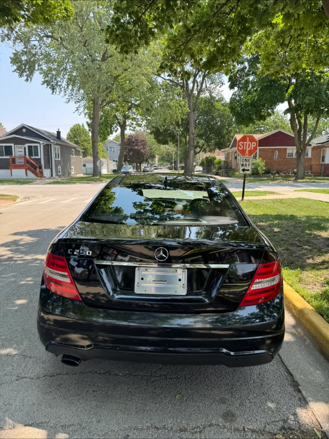 2015 Mercedes-Benz C-Class · C 250 Coupe 2D image indicator(3)