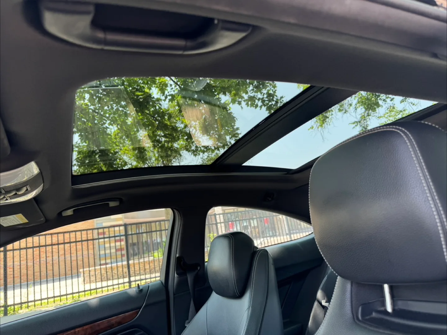 2015 Mercedes-Benz C-Class · C 250 Coupe 2D image indicator(7)