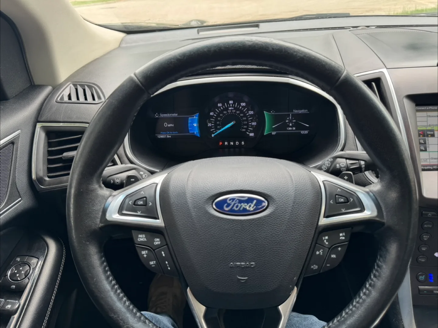 2015 Ford Edge · Titanium Sport Utility 4D image indicator(10)