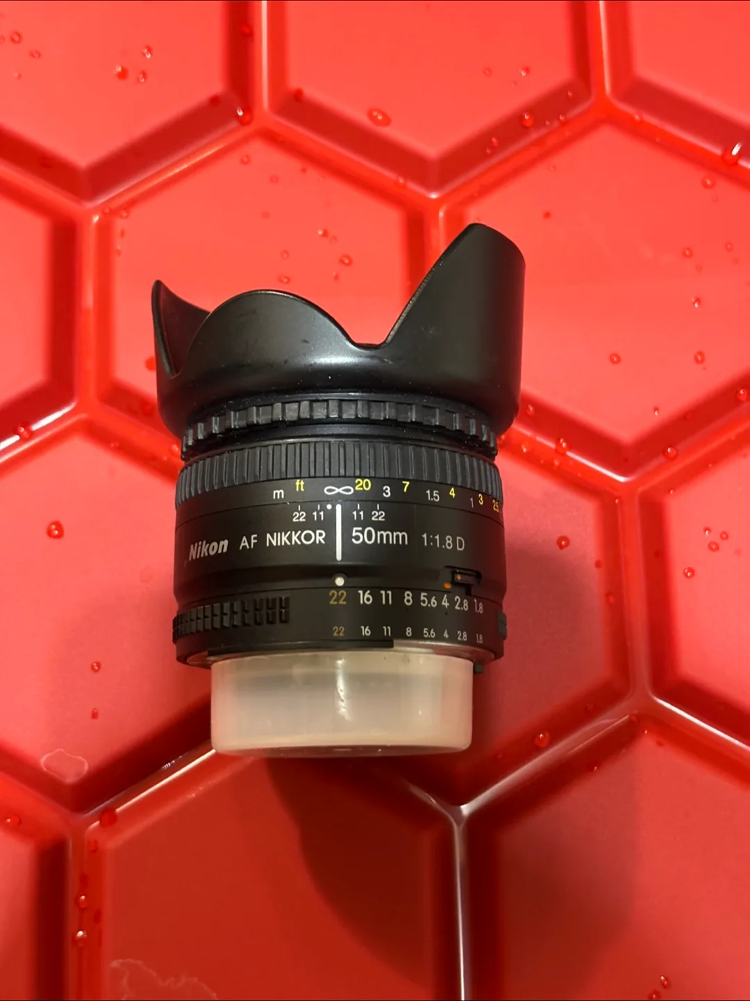 Nikon AF NIKKOR 50mm f/1.8D Prime Lens with Lens Hood thumbnail