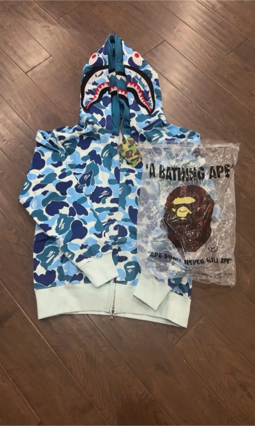 BAPE Camo Shark Hoodie thumbnail