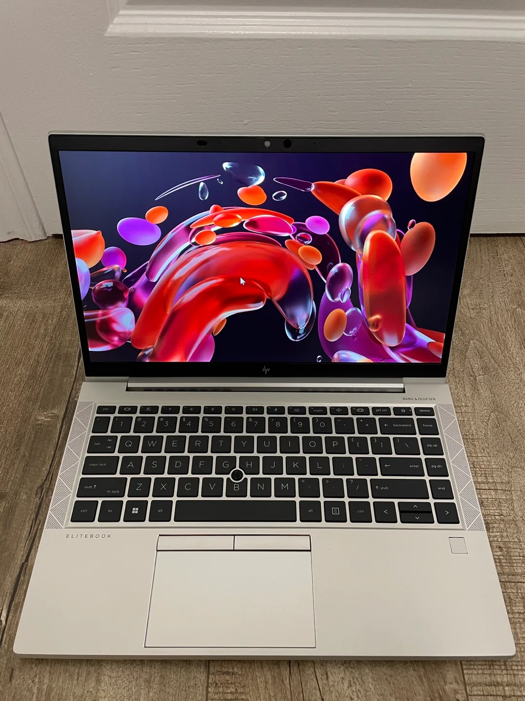 HP EliteBook 840 G8 Notebook PC image indicator(2)