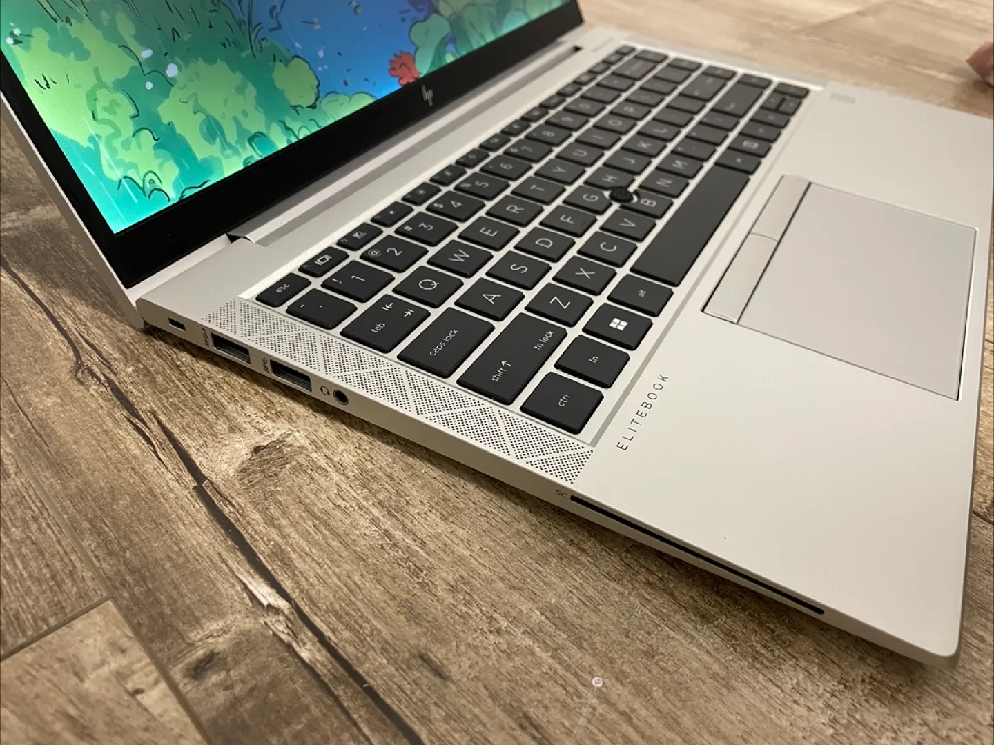 HP EliteBook 840 G8 Notebook PC image indicator(5)