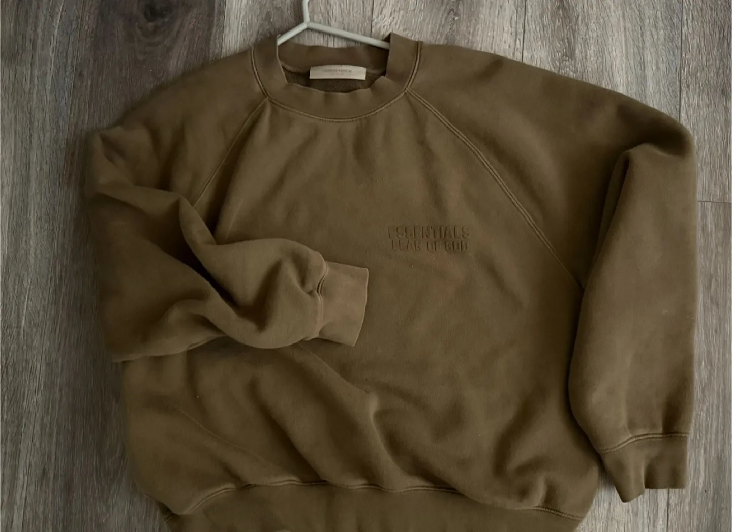 Essentials crewneck thumbnail