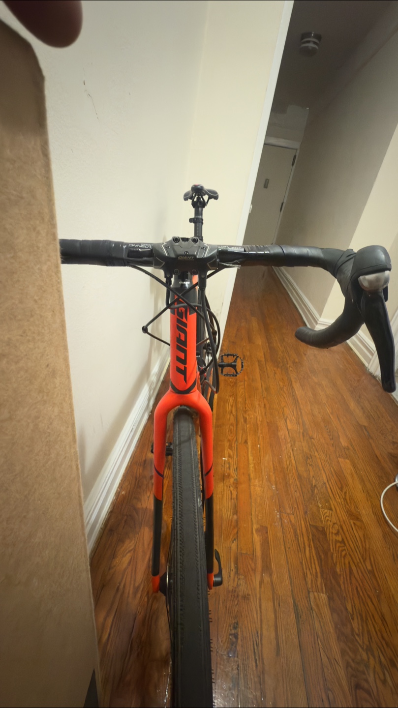 Giant Road Bike - photo 3