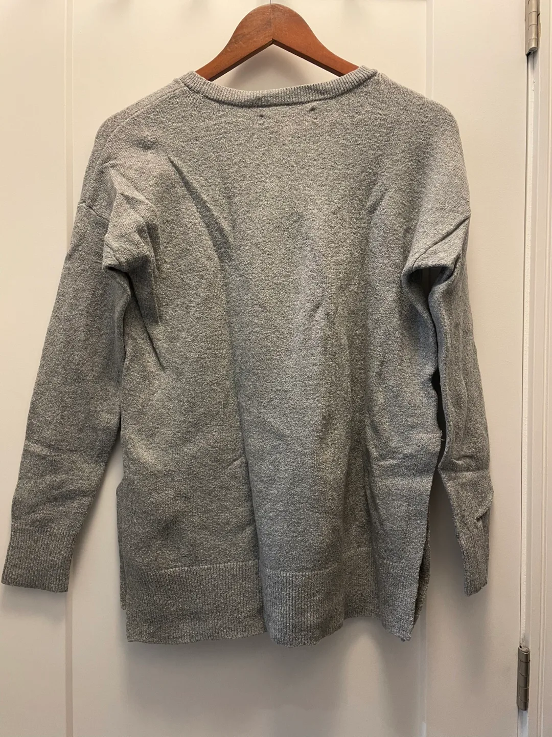 LOFT Grey Sweater - S image indicator(3)