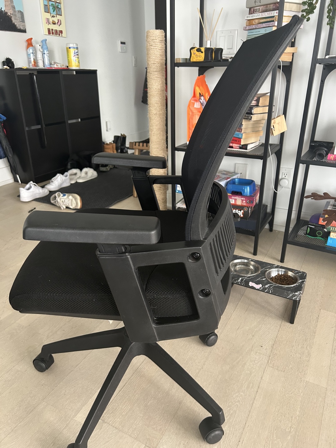 Black Office Chair - photo 3