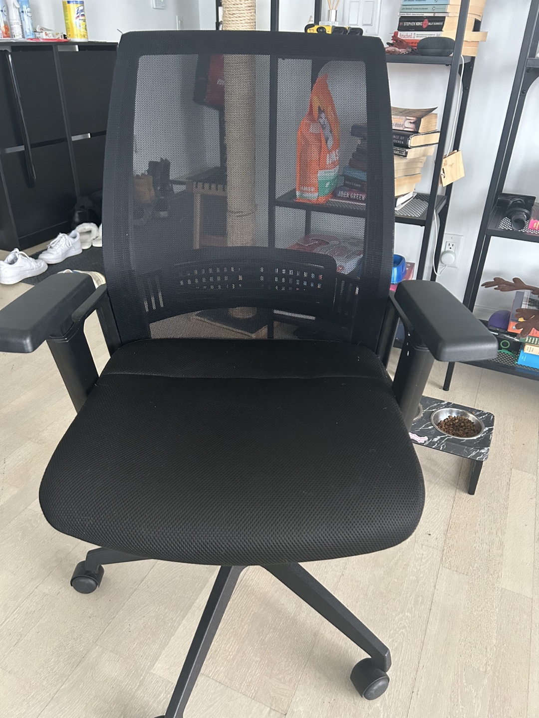 Black Office Chair - photo 4