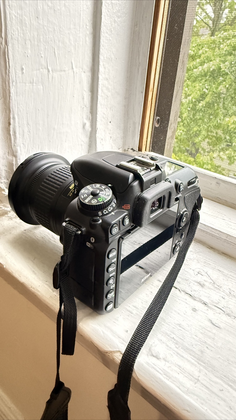 Nikon D7500 DSLR Camera Kit - photo 3