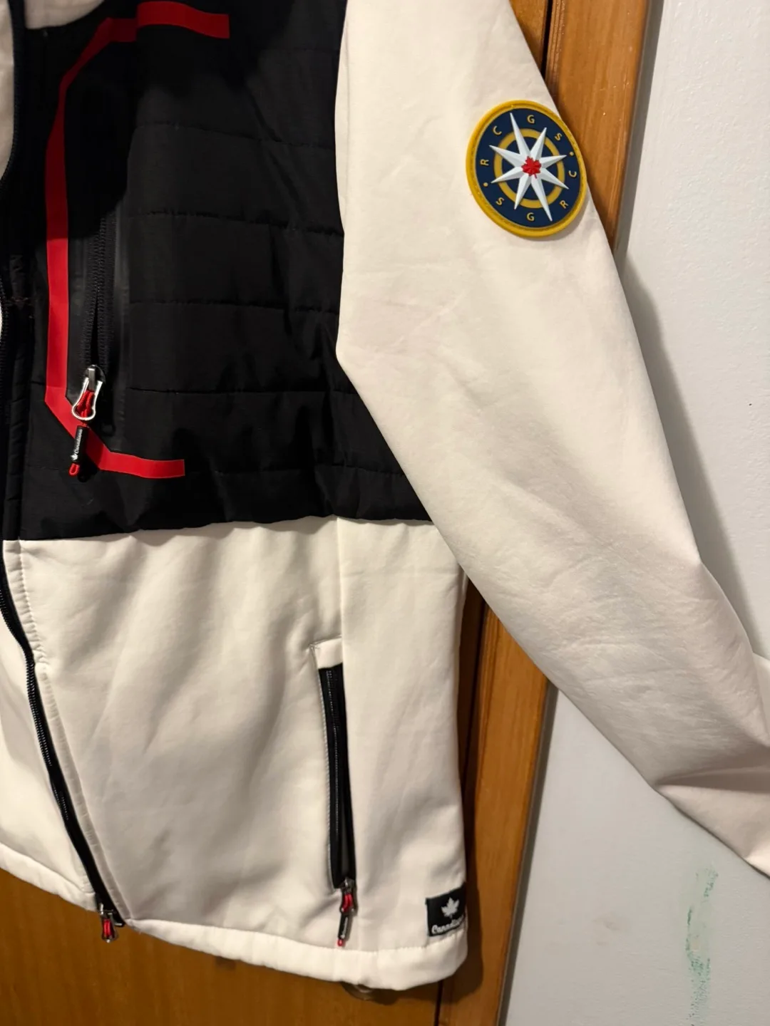 I’m Geographic Jacket image indicator(5)