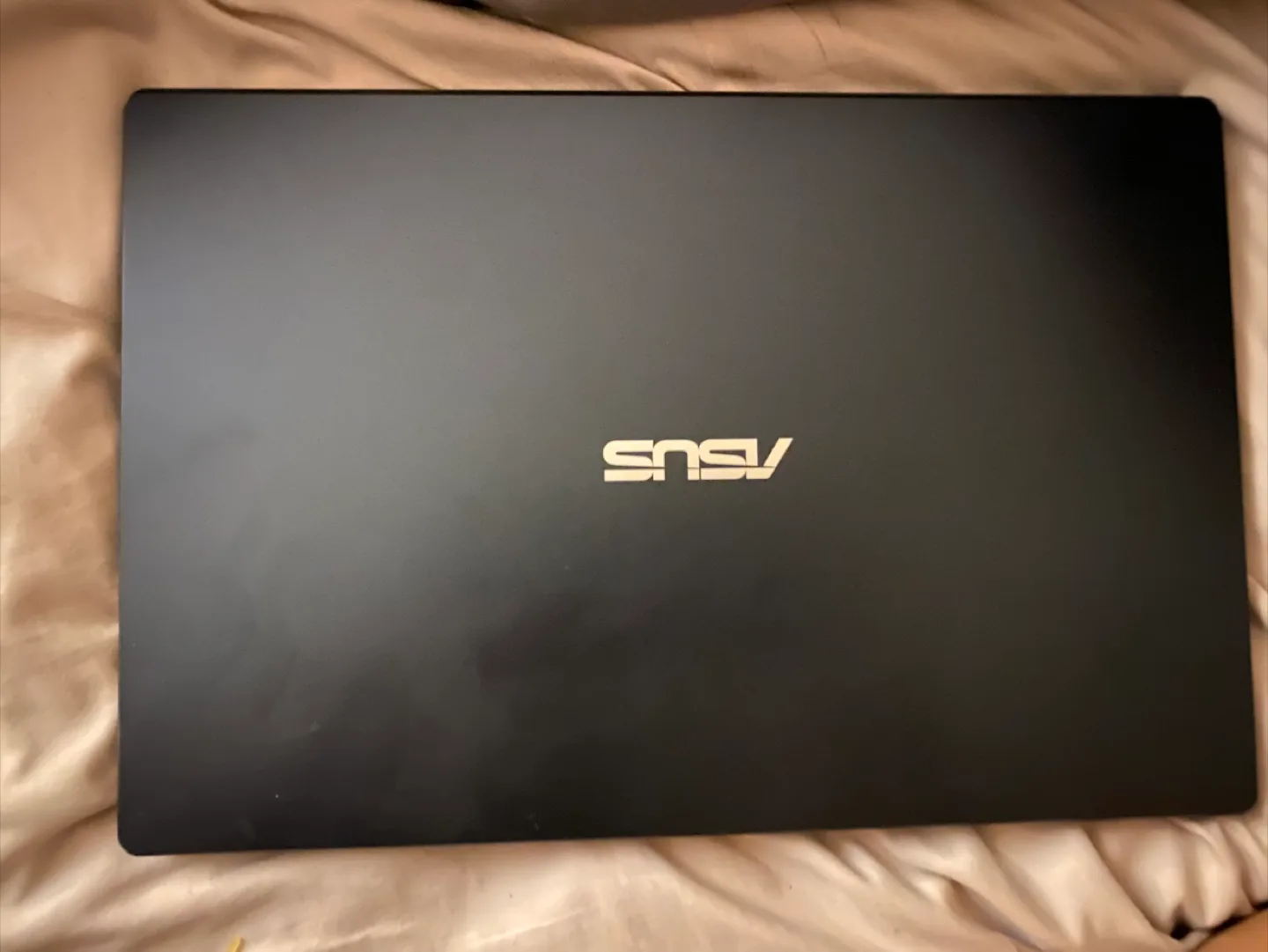 The ASUS Vivobook Go 14 L410 Laptop thumbnail