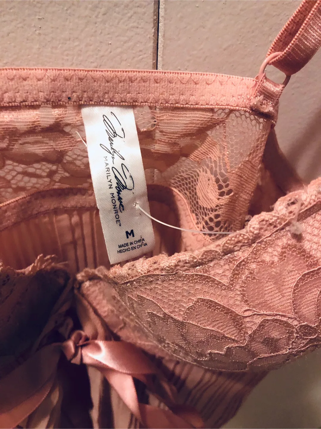 Marilyn Monroe Lingerie Medium image indicator(5)