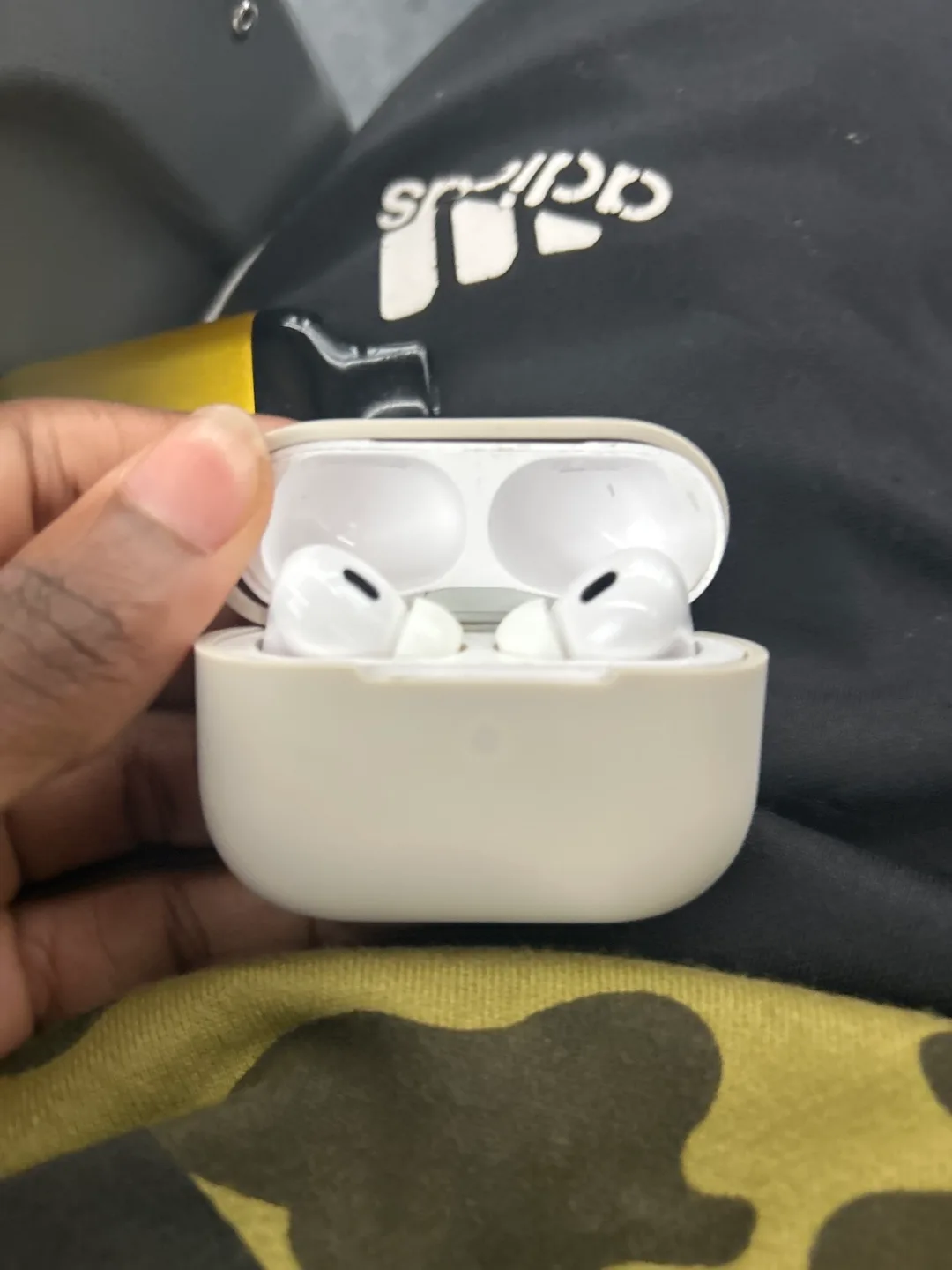 Apple AirPods Pro 2 thumbnail