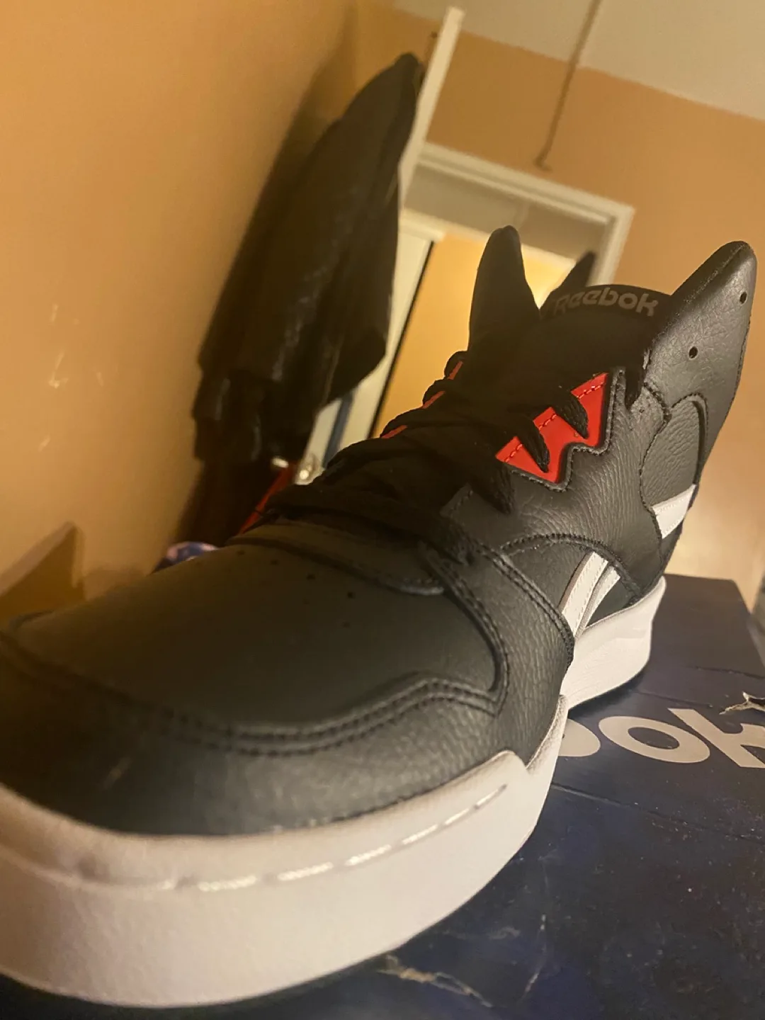 Reebok Royal BB4500 Hi2 - Size 10 image indicator(2)