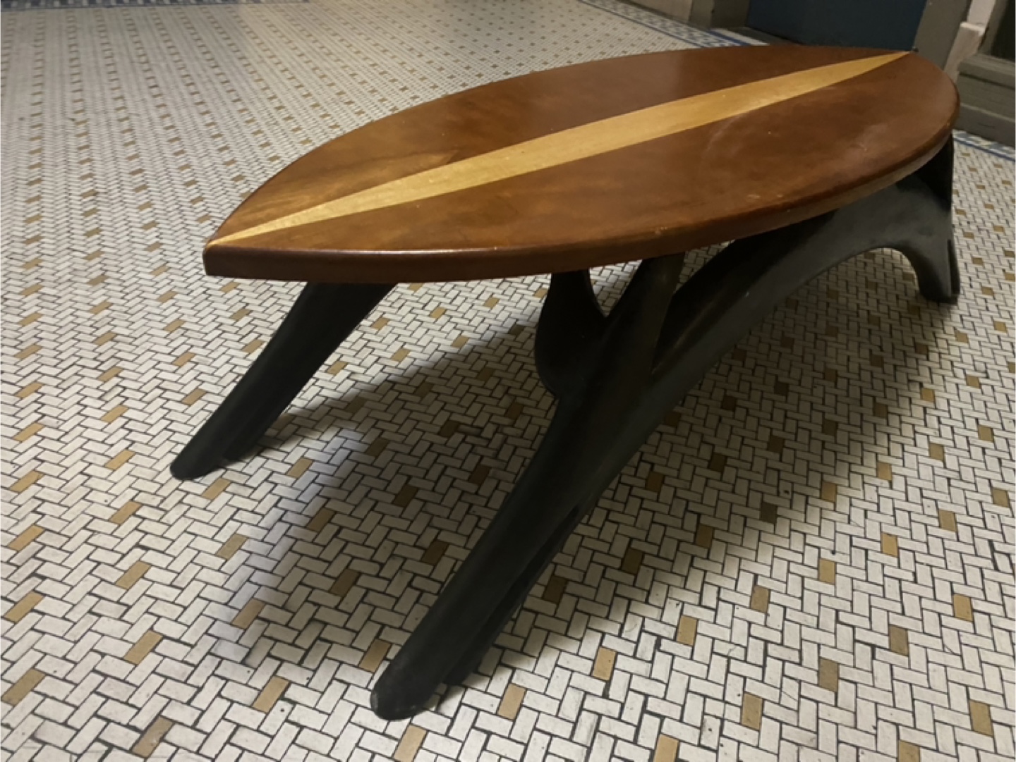 Surfboard Shaped Coffee Table - photo 3
