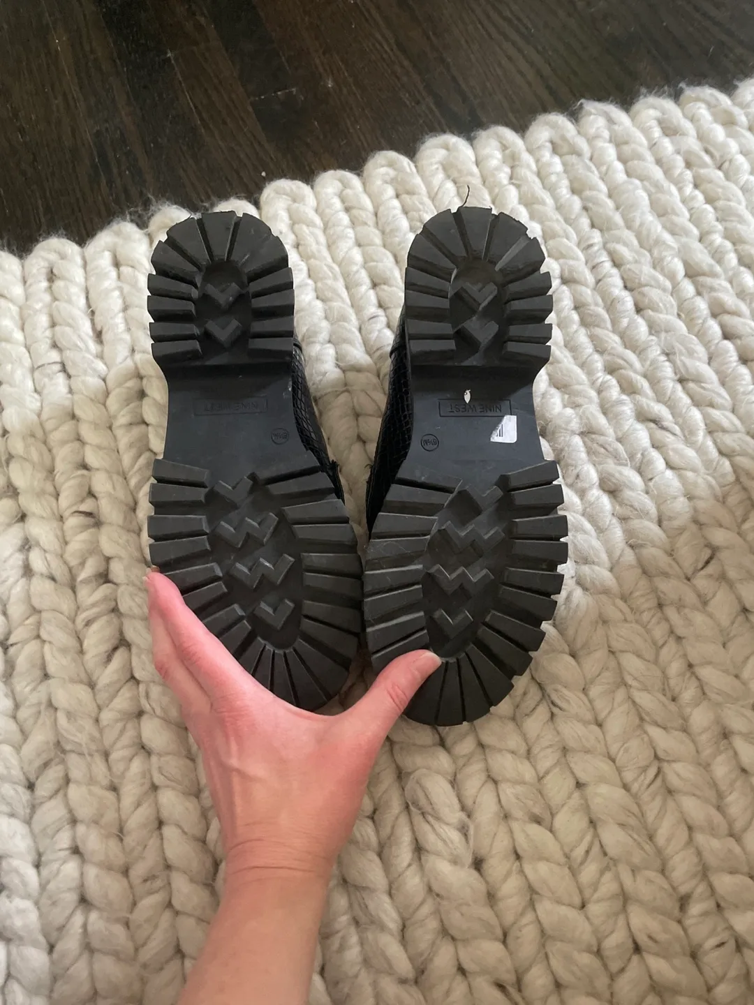 Nine West Chunky Leather Loafers 8.5 image indicator(4)