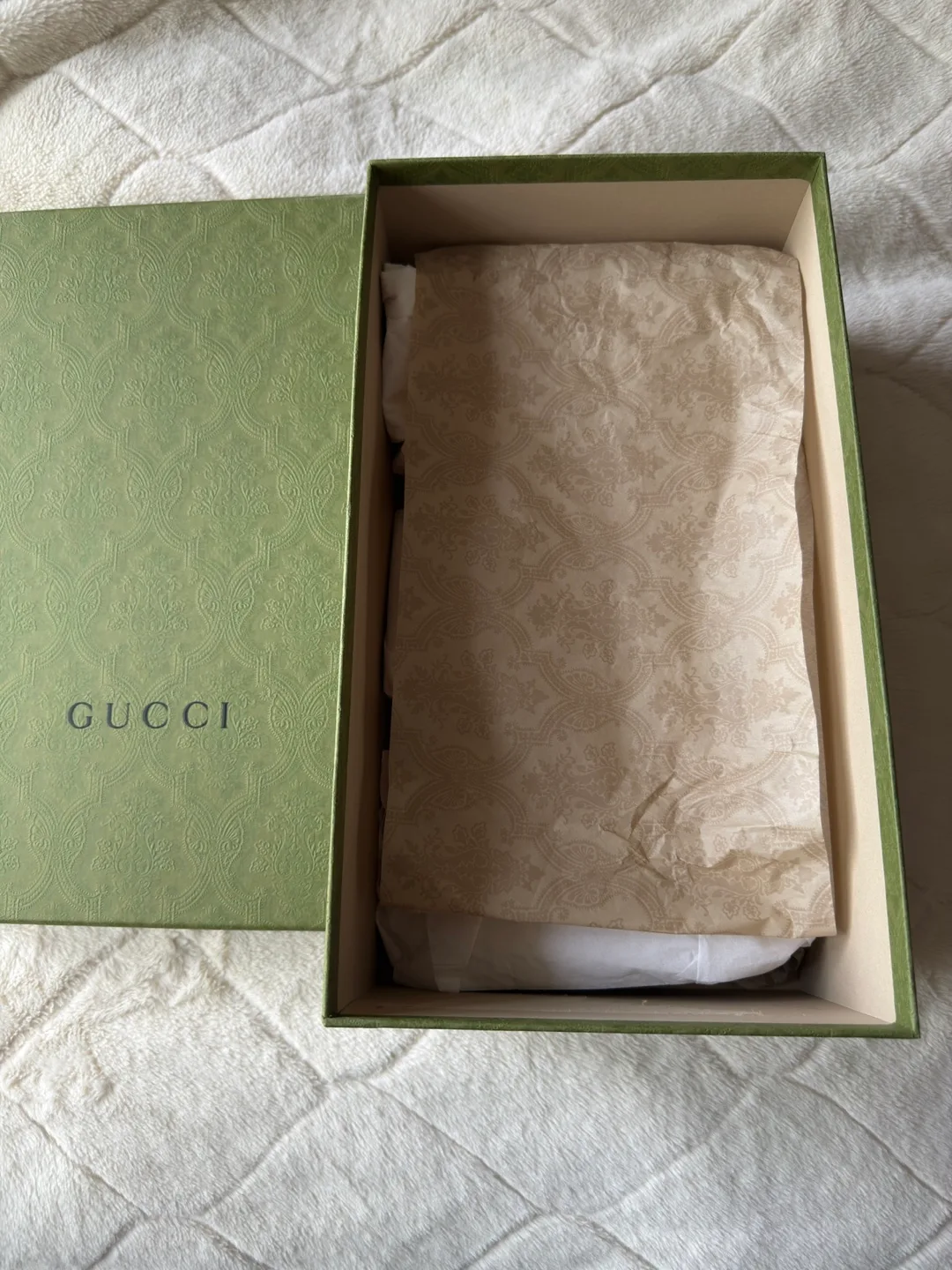Gucci Box and Shoehorn 100% Authentic! image indicator(4)