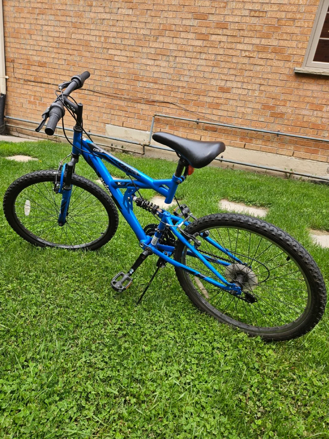 Avigo 053 - 24” Blue Mountain Bike image indicator(2)