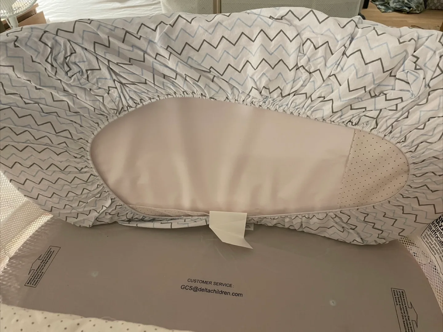 Delta children sleep cool rocking bassinet 🥕💚 image indicator(4)
