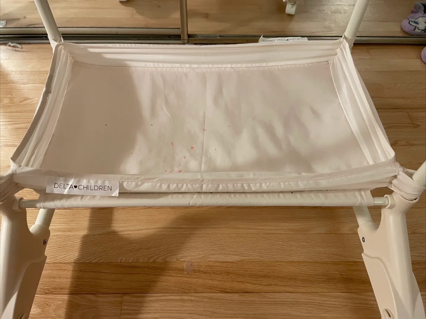 Delta children sleep cool rocking bassinet 🥕💚 image indicator(3)