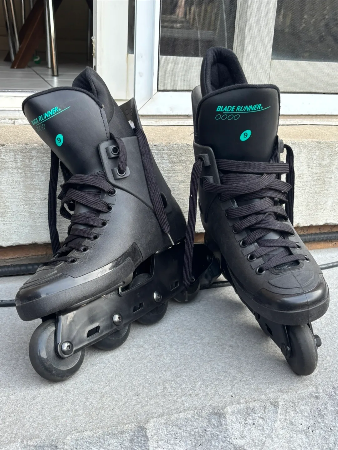 BLADE RUNNER Inline Skates - Size 9 thumbnail