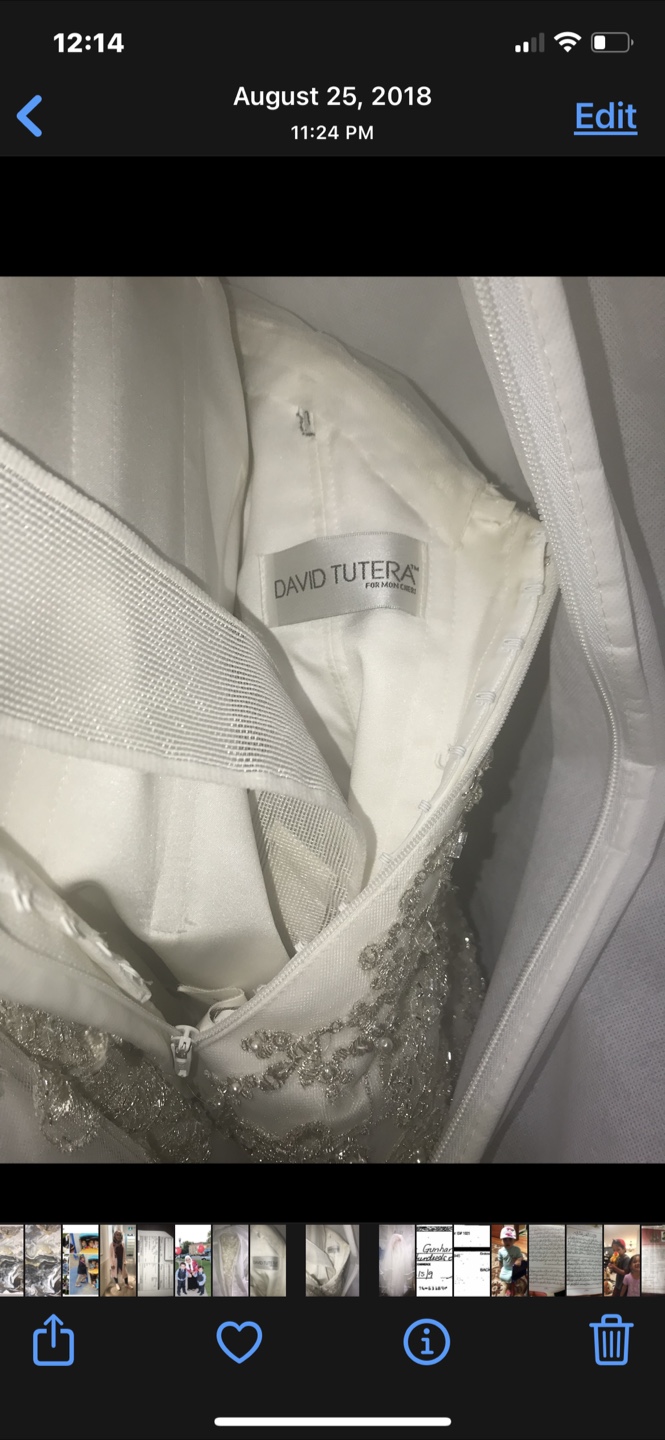 Beautiful Wedding Dress with vial size S - photo 4