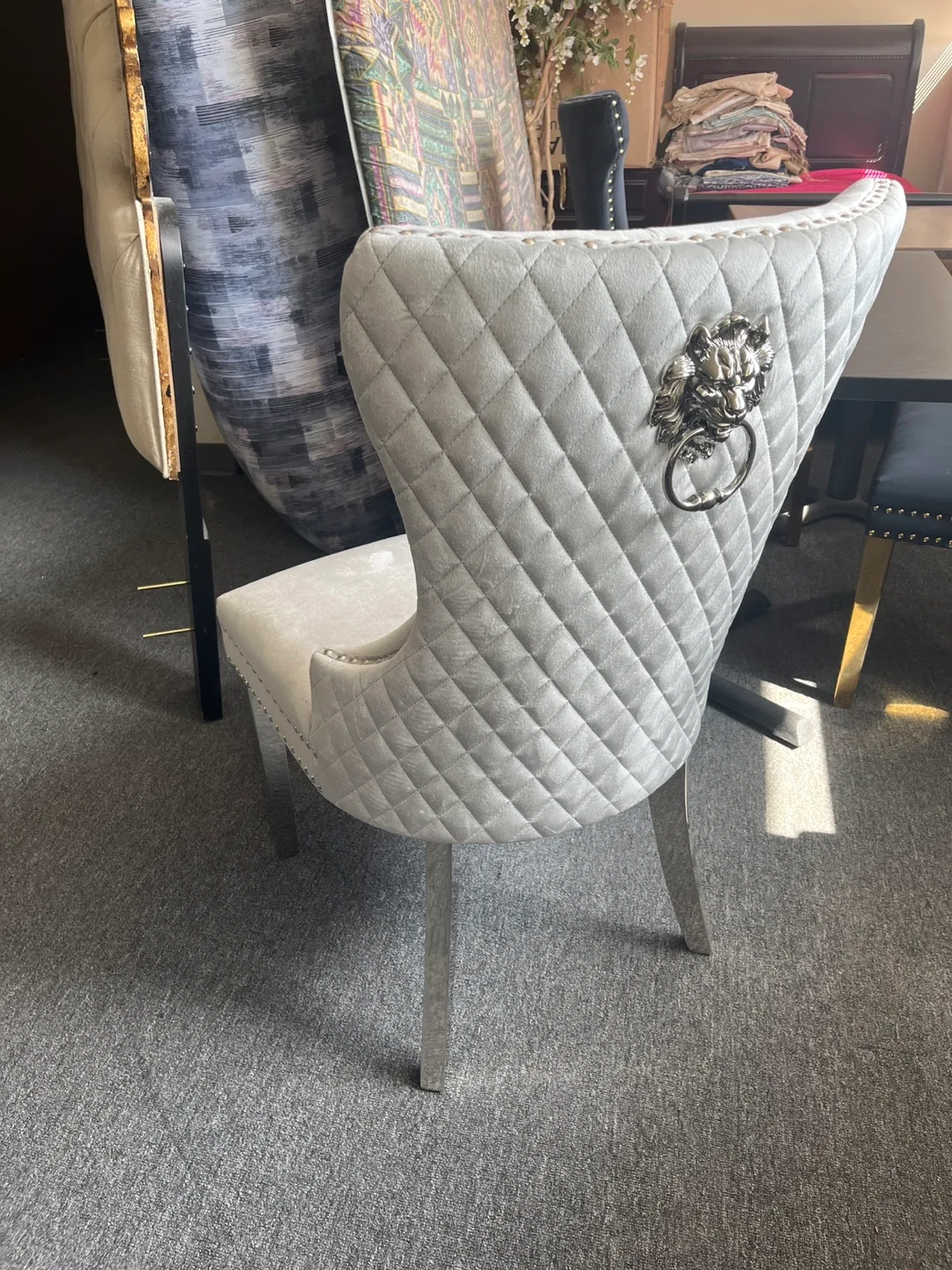 Elegant Accent Chair thumbnail