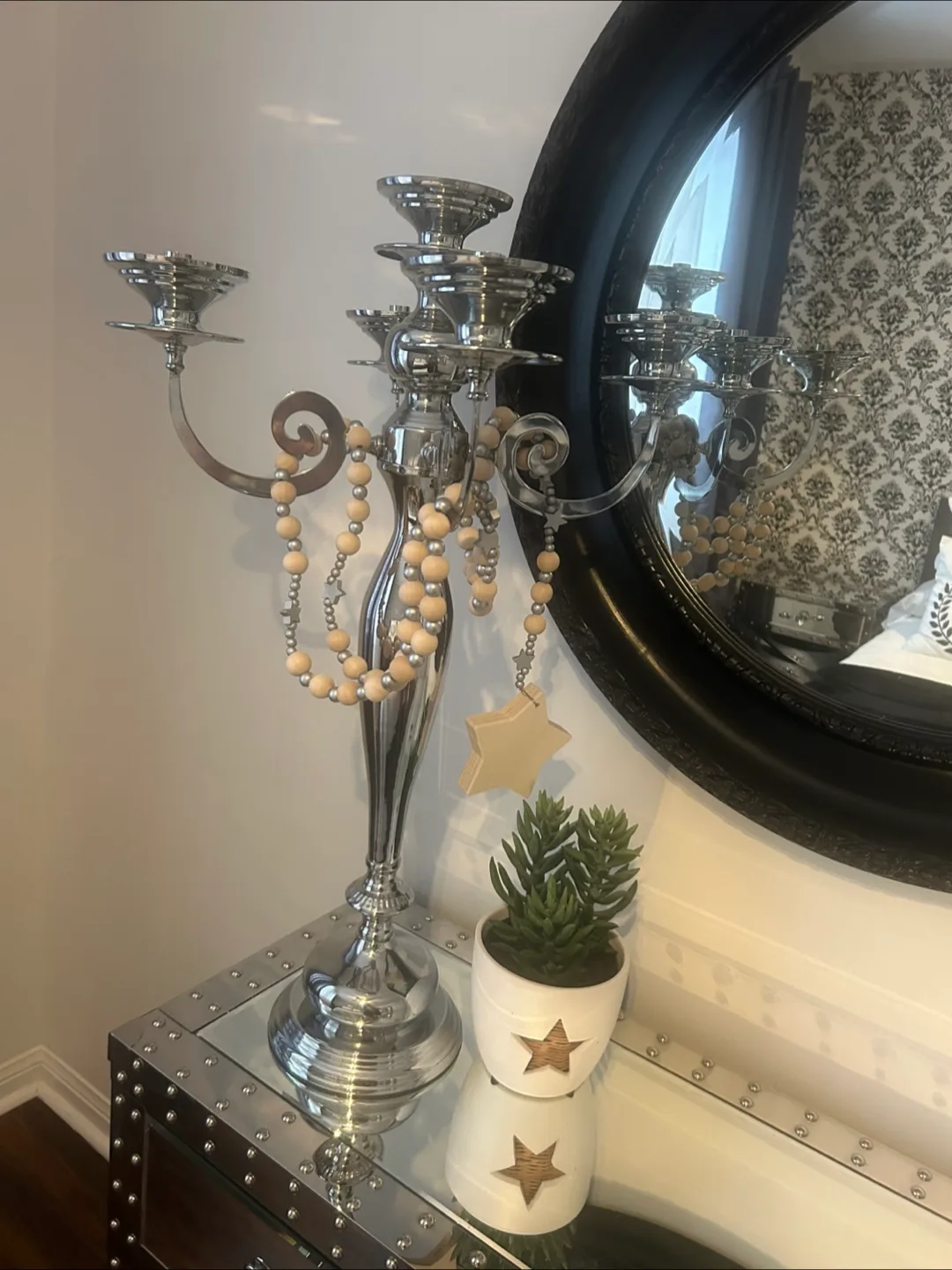 Five-arm Candelabra, Silver Metal, Elegant Design image indicator(2)